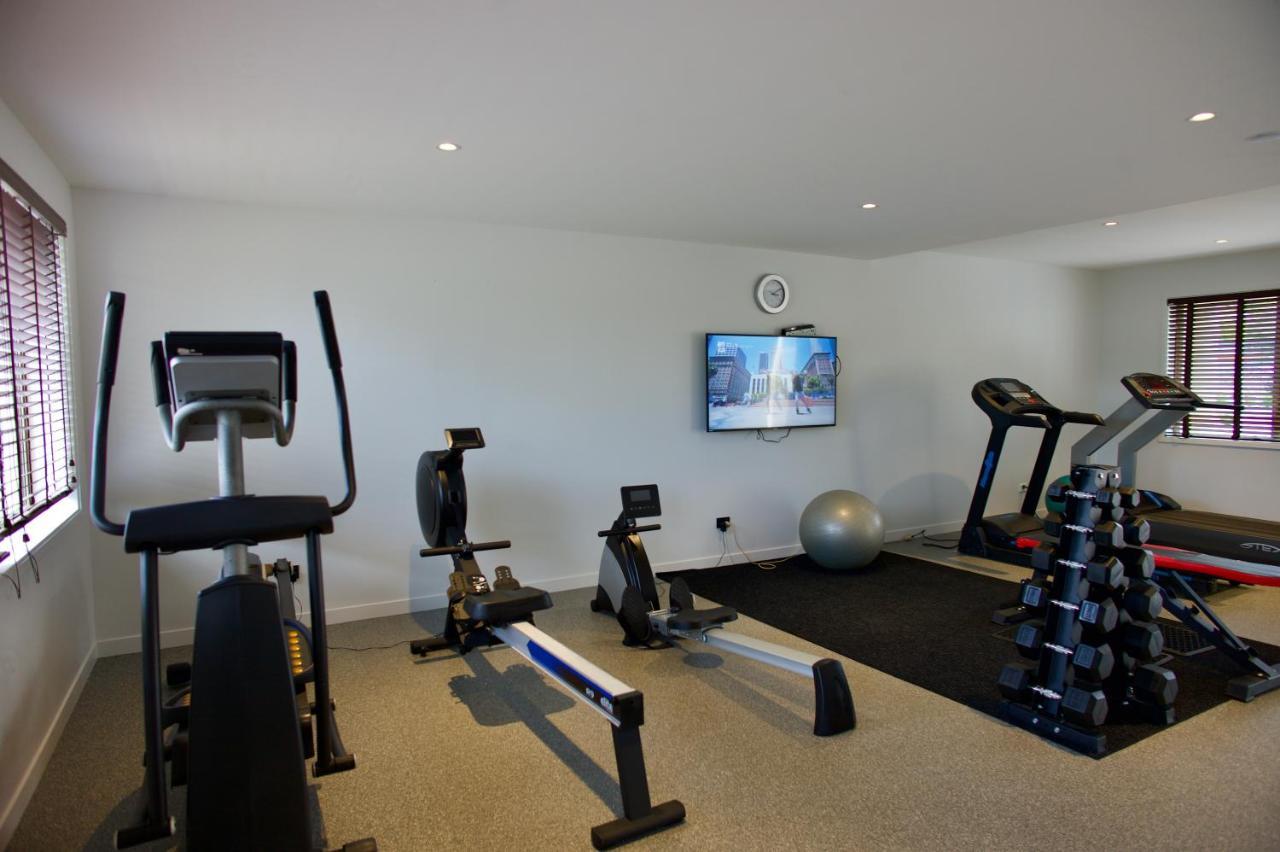 Regal Palms Resort Rotorua Eksteriør billede A home gym