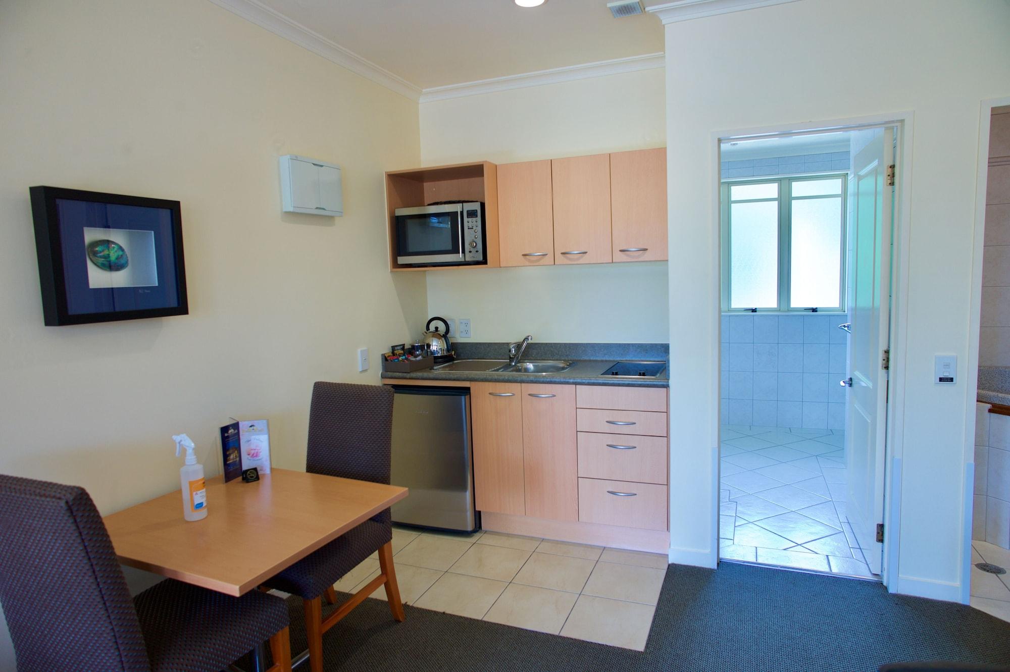 Regal Palms Resort Rotorua Eksteriør billede A typical studio apartment