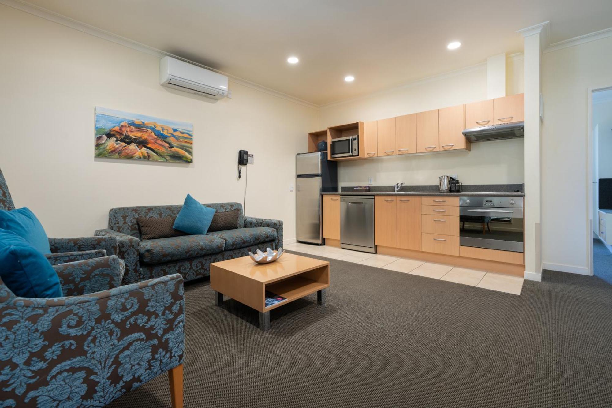 Regal Palms Resort Rotorua Eksteriør billede A typical apartment at the hotel