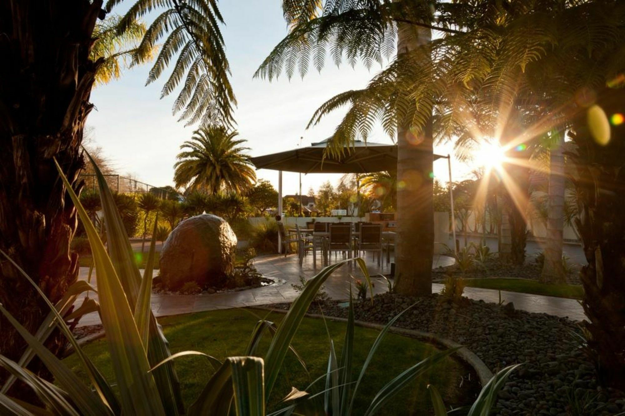 Regal Palms Resort Rotorua Eksteriør billede The Palm Springs Convention Center